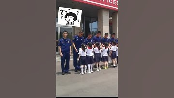 Thumbnail of 小朋友給消防員送粽子結果意外跑偏，藍朋友：我很丑？那我走？