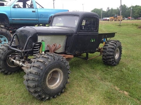 Rat Rod Mudder Gets Big Air