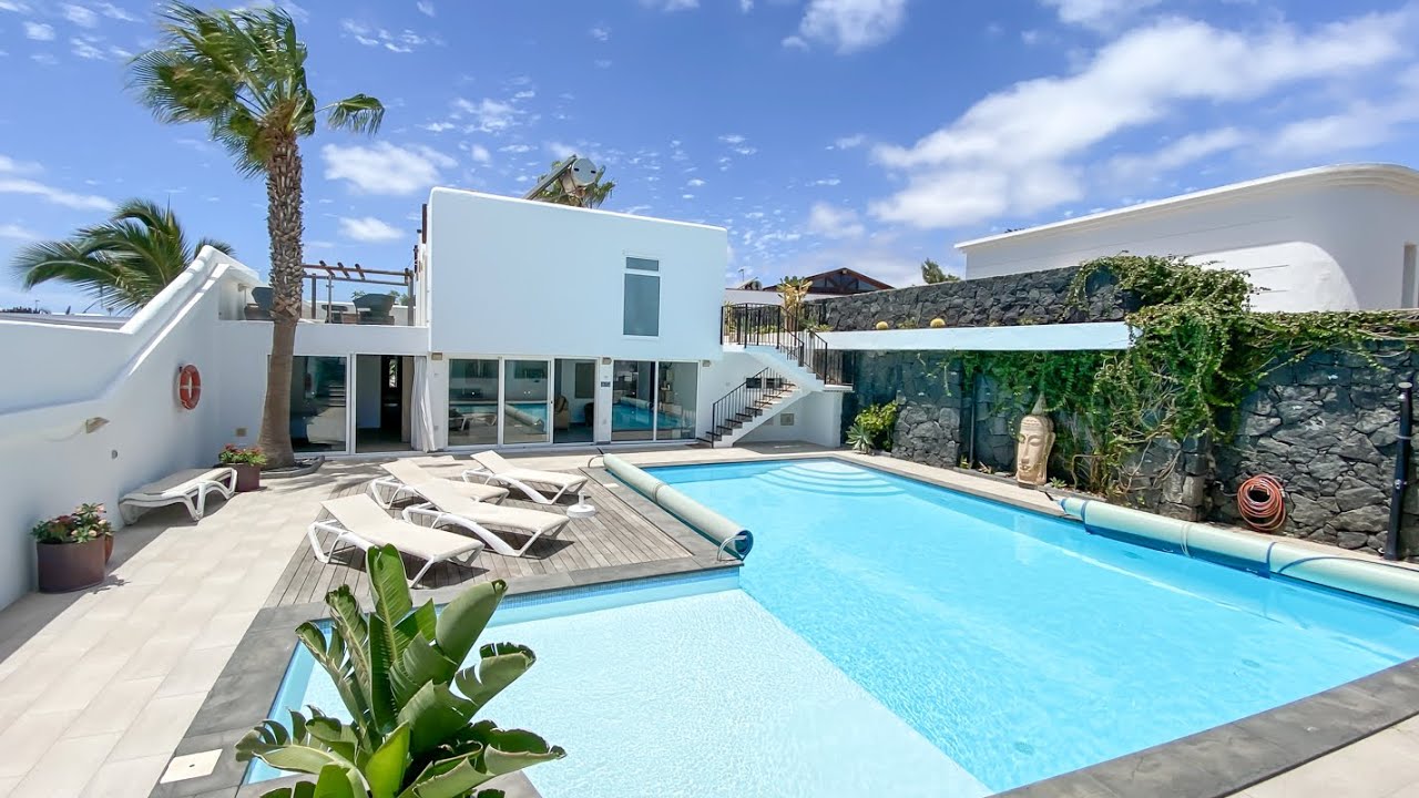 Property for sale in Los Mojones, Puerto del Carmen. Lanzarote. Ref