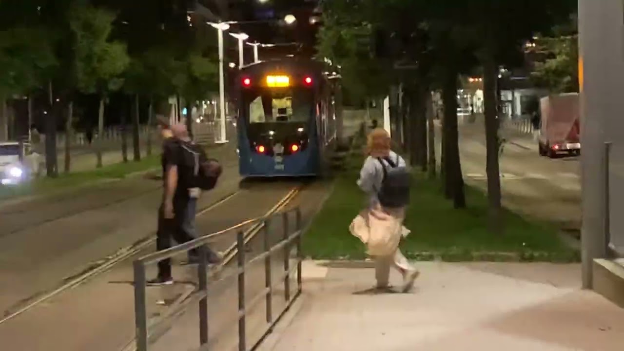 A35 avgår från Sickla kaj