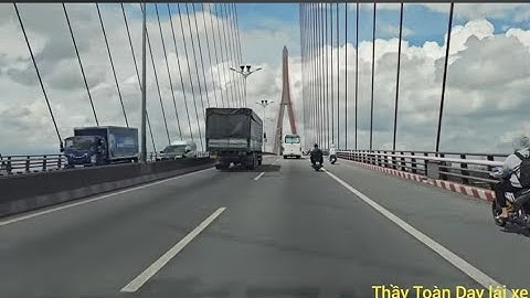 Bổ túc lái xe số tự động nâng cao TPHCM - Bạc Liêu cẩn thận di chuyển trên CT Trung Lương Mỹ Thuận