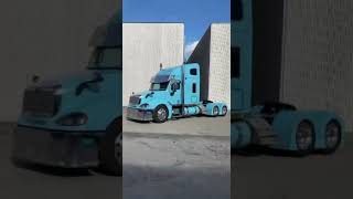 Freightliner Columbia