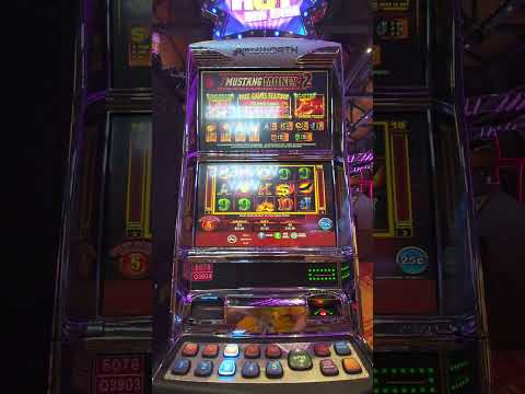 How does the dealer card shoe secretly control the WINNER #baccarat #casino #macau #poker #gambling