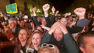 Lamezia Terme festeggia Luigi Strangis, vincitore di Amici, con Nonna e Genitori commossi. Esclusivo