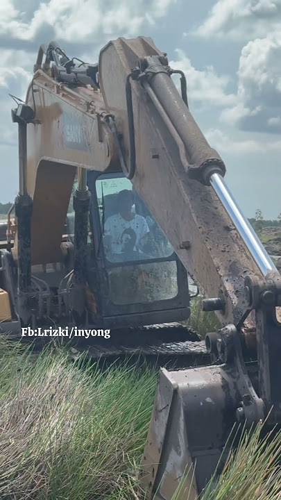 Kok bisa barengan?#exsavatorinyong#excavator #sany215c #alatberatterbesar