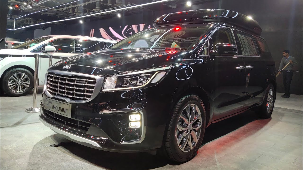 KIA CARNIVAL HI-LIMOUSINE 2020 | @Auto Expo 2020 | Hindi Review - YouTube