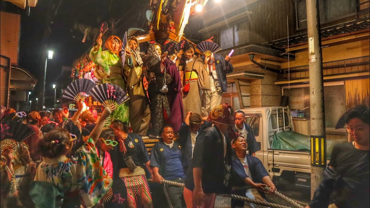 令和7年   兵庫県淡路市  岩屋春祭り  本宮  長浜だんじり 町内曳行  最後の練りなど。