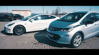 Tesla vs Chevrolet Bolt Drag Race | Opel Ampera-e