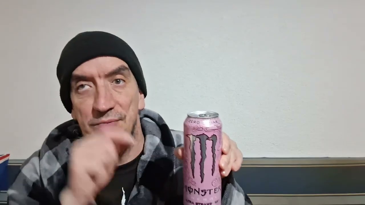 Monster energy zero sugar ultra starwberry dreams.