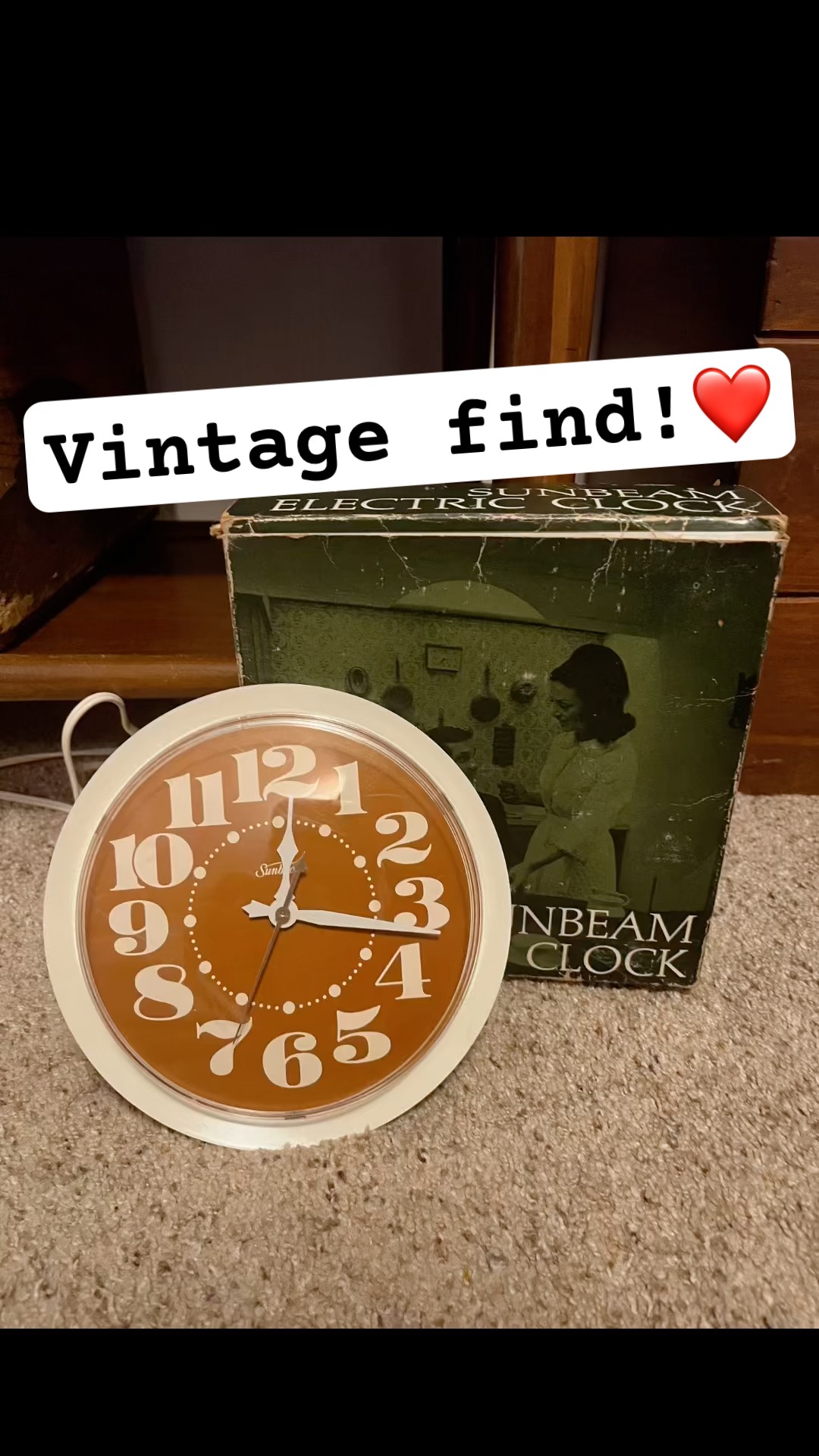 1970's Sunbeam clock, a perfect vintage addition to your home