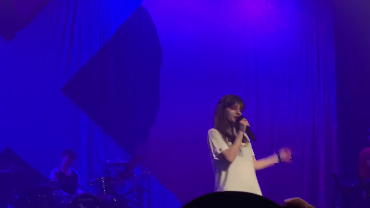 CHVRCHES - Out of My Head feat.Wednesday Campanella (水曜日のカンパネラ) live at Toyosu PIT, Tokyo
