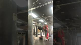 Experimenting with some different guards left side kinda ugly 😅 #kickboxing #muaythai #phillyshell