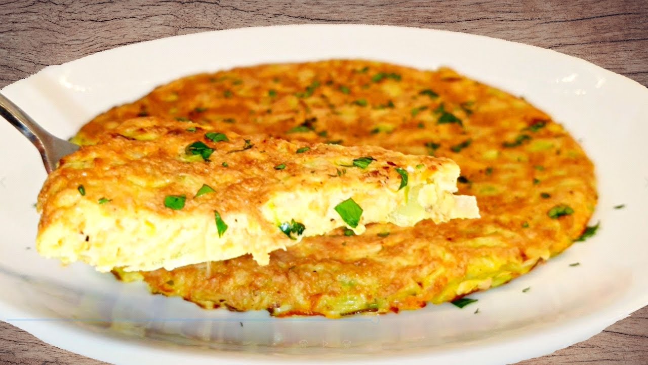 MustTry LowCalorie Breakfast in 10 Minutes! Leek & Carrot Omelet