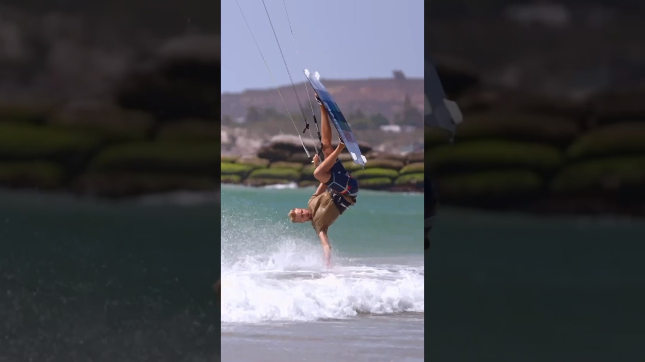 Wait for the twist  // Kiteboarding