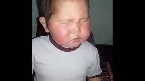 ماشاء الله طفل صغير يقرأ سورة يس