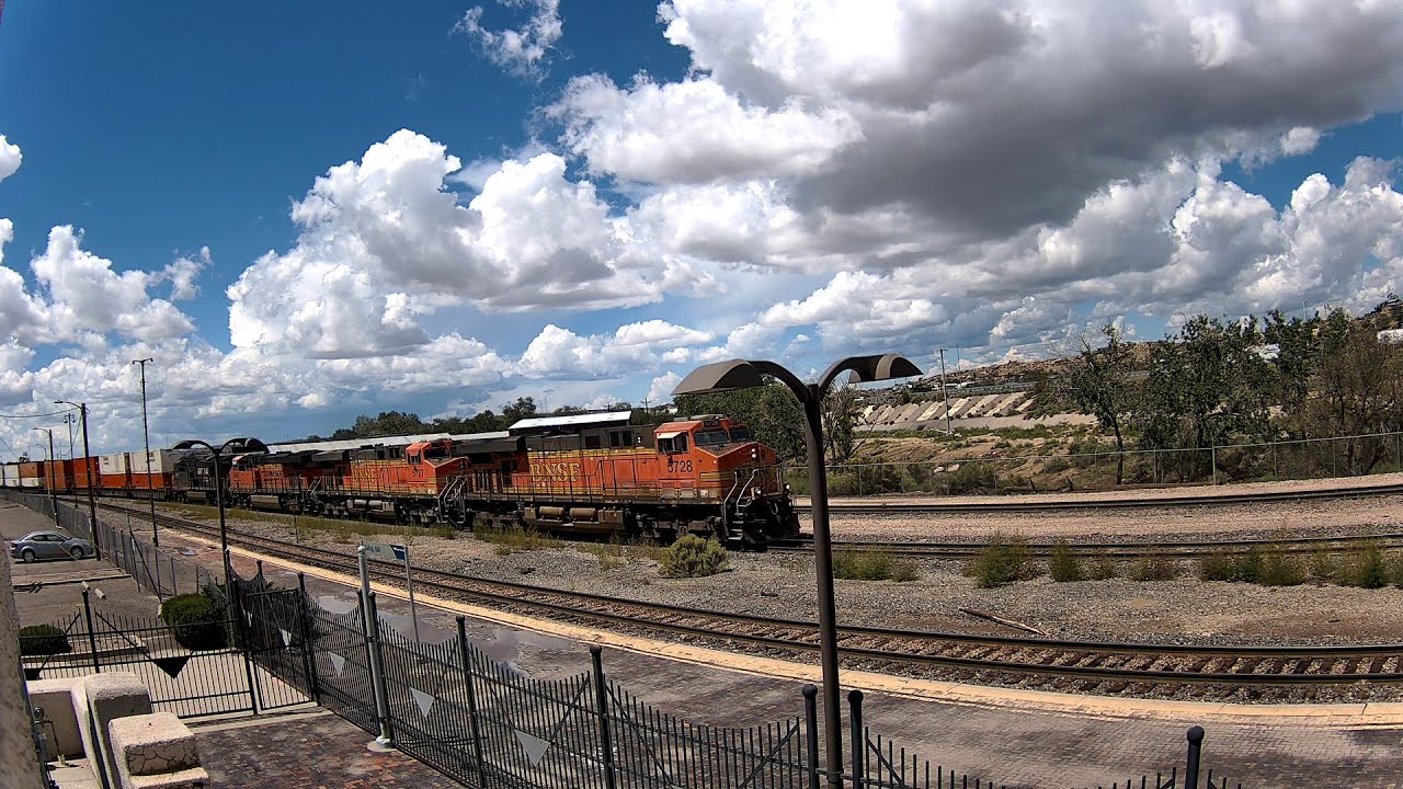 Gallup, NM | BNSF Gallup Sub, MP 157.5 - West | RailFanAZ LIVE Railcam