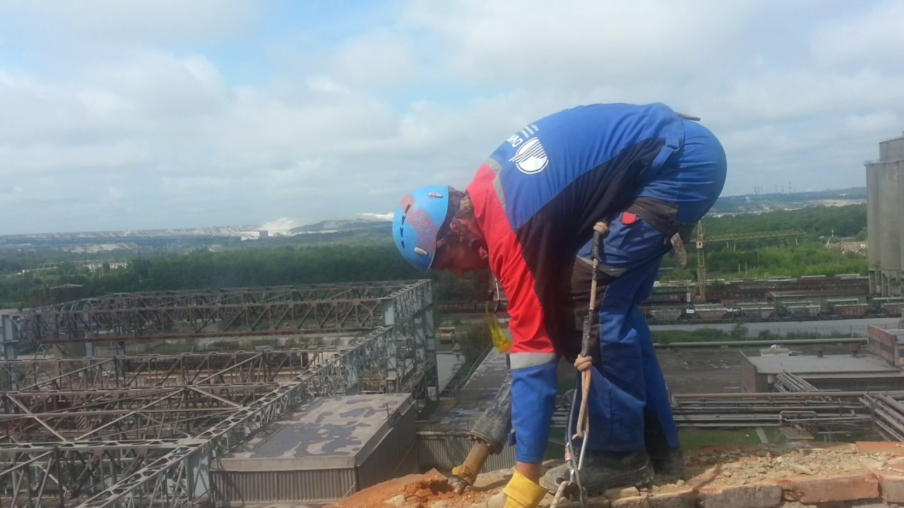 демонтаж кирпичной трубы старый оскол - YouTube