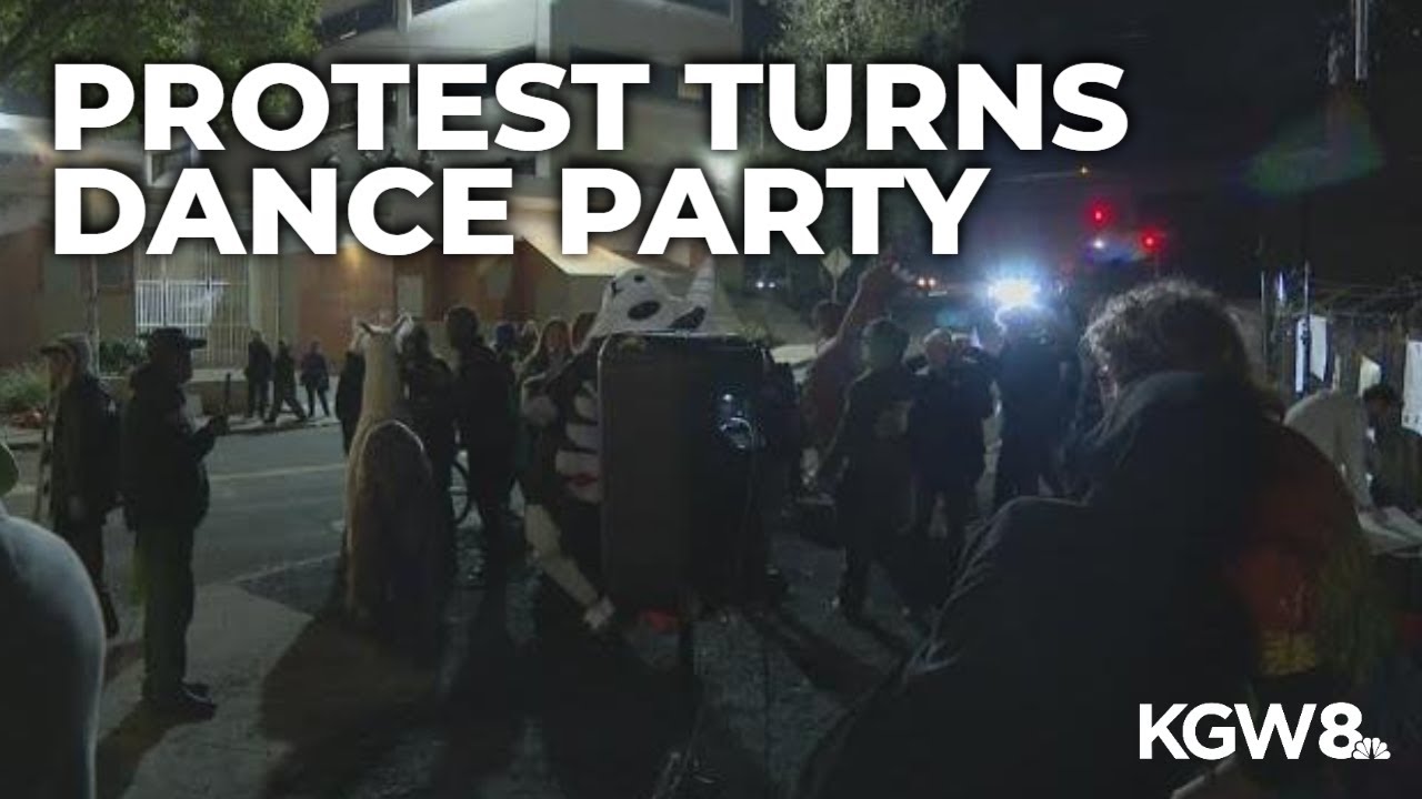 Portland demonstrators turn protest into dance outside ICE facility ...