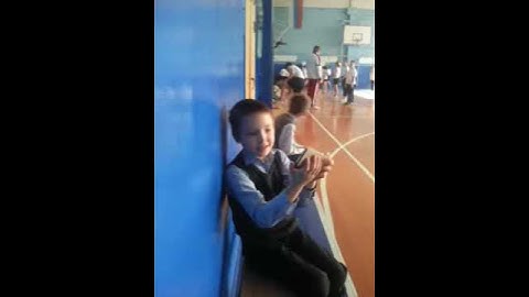 Под конец училка заметила ставте лайки