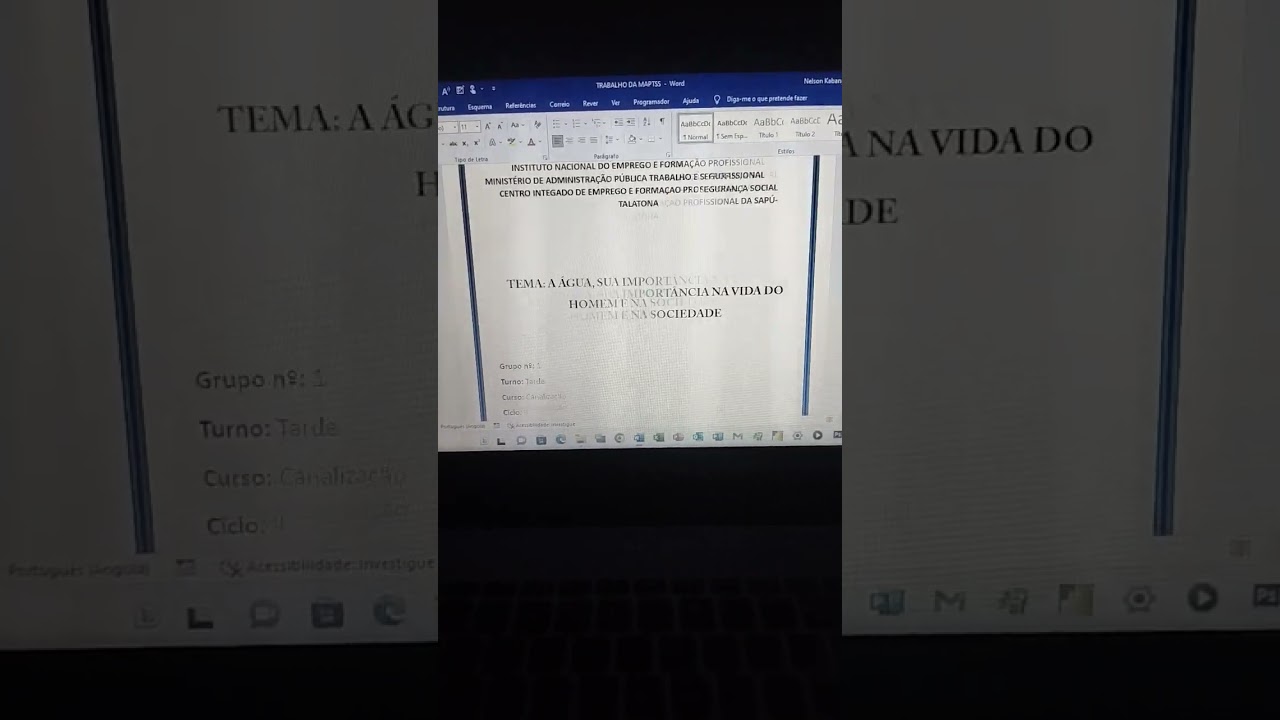 Como fazer capa de trabalho da Maptess