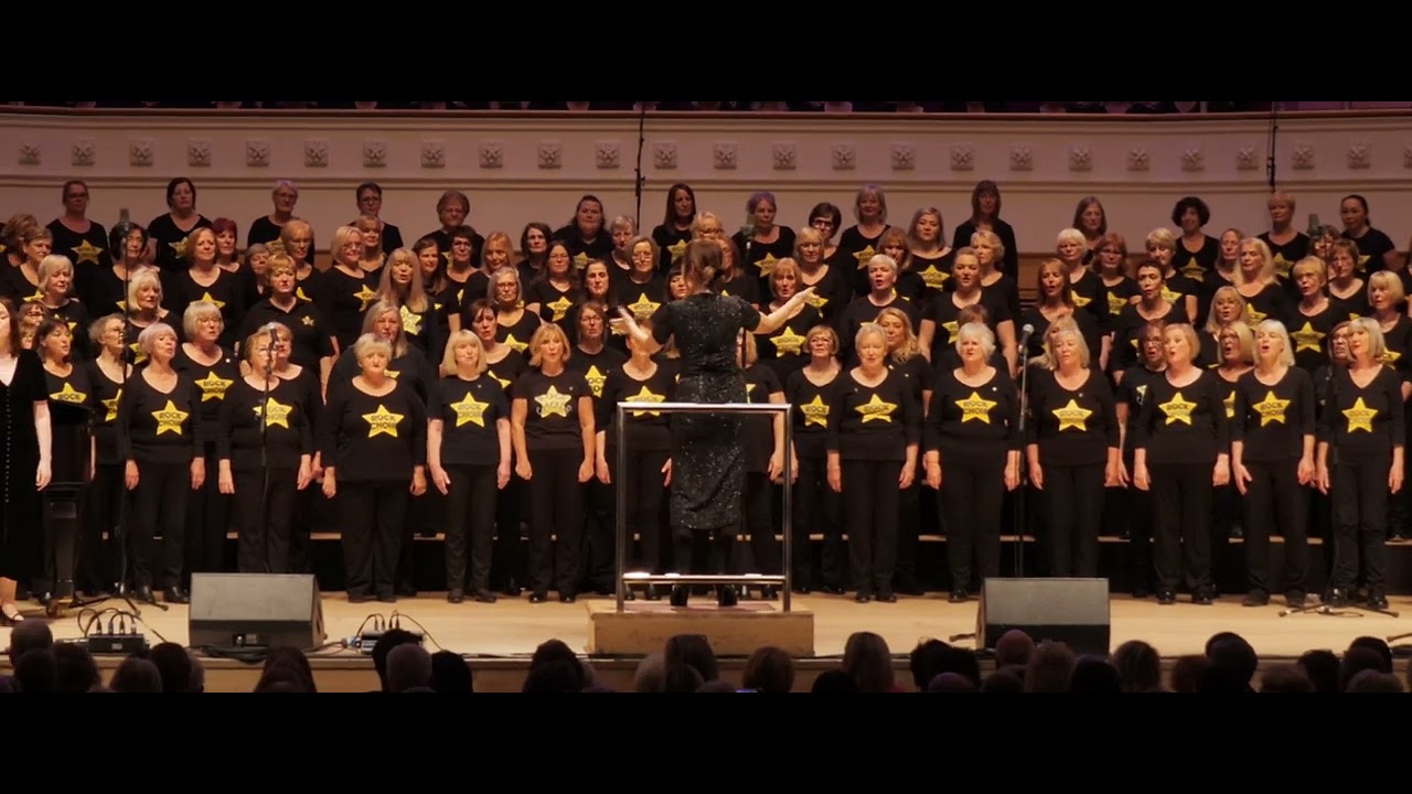 10 year choir Oh happy day - YouTube