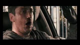 Rocknrolla - Clip En Español 6