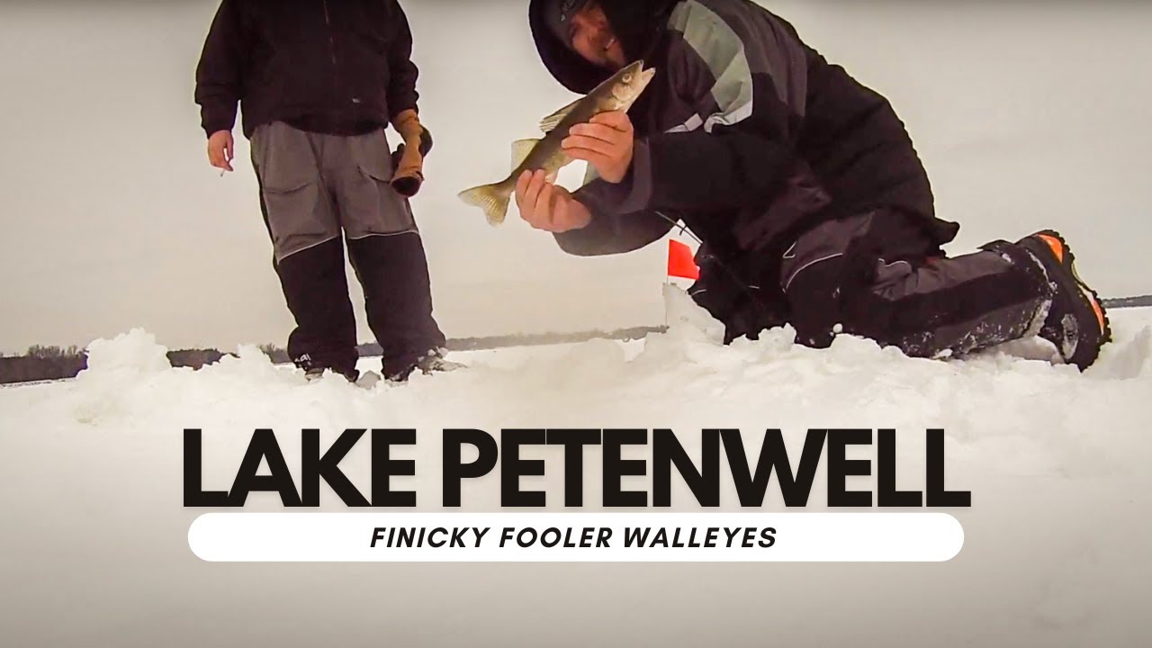 Ice Fishing Lake Petenwell - YouTube