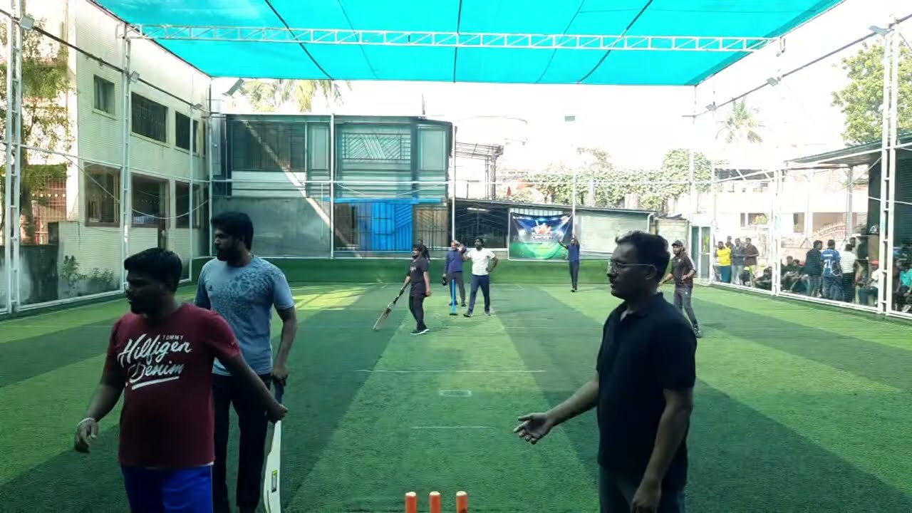 Straive Indoor Box cricket tournament Day 2 (SPL) semi finals is live 