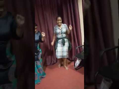 Dalili ya mvua ni mawingu, Ndio jina la wimbo huu)nipigie 0699693009