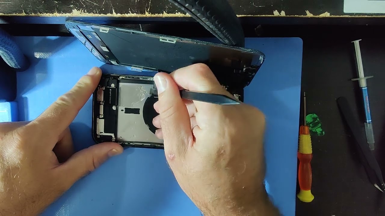 IPhone 12 Pro Max battery replacement