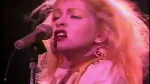 Cyndi Lauper, live in Tokyo, at Budokan - 1986