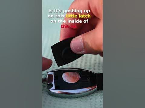 How to Change Mercedes Benz Remote Battery - YouTube