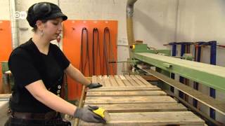 Design Furniture out of Wooden Pallets | Euromaxx