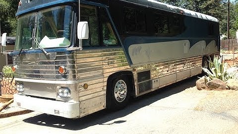 1975 MCI Bus Conversion Tour (Part 1 of 2)