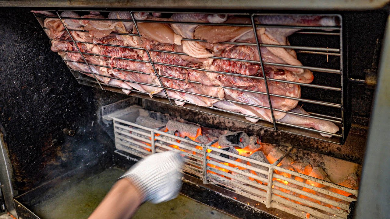 Шарколь барбекю курица с 30 лет традиции, используя только ручной приправы