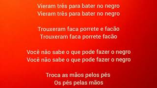 Vieram Três Pra Bater No Música De Capoeira