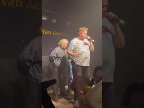 Zanger Rinus en Romana tijdens Carnaval!