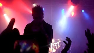 Papa Roach - Between Angels and Insects (Live in Krasnodar 2012) (Camrip)