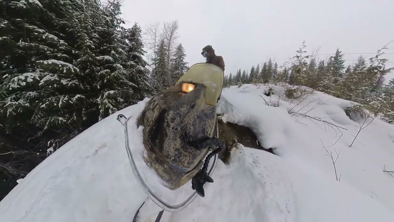 Close call with a creek! 1987 Yamaha Bravo fresh powder ride in the BC Interior.