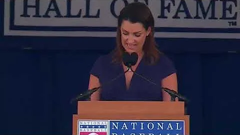 Roy Halladay's wife, Brandy, gives emotional speech at Hall of Fame induction ceremony