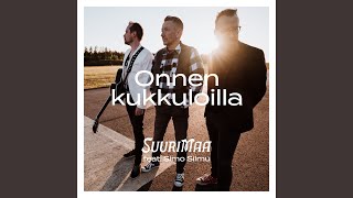 Onnen kukkuloilla chords