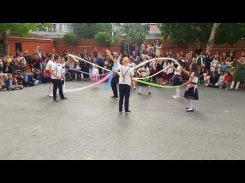Özel Eğitim Öğrencilerinden Dans Gösterisi-Rengarenk