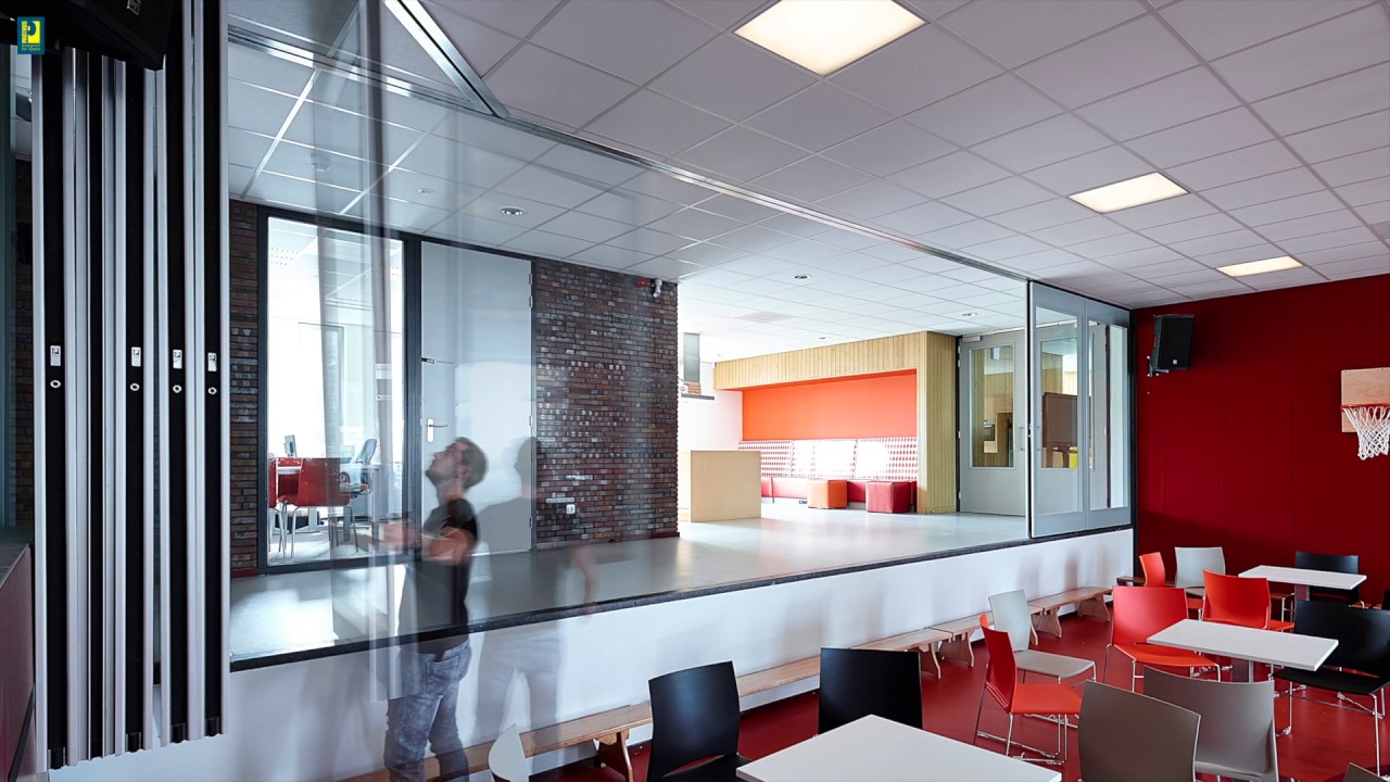 Parthos - Transpalace (acoustic movable glass wall)