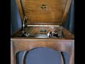 三浦 洸一 ♪発車三分前♪ 1956年 78rpm record. Columbia Model No 116 phonograph