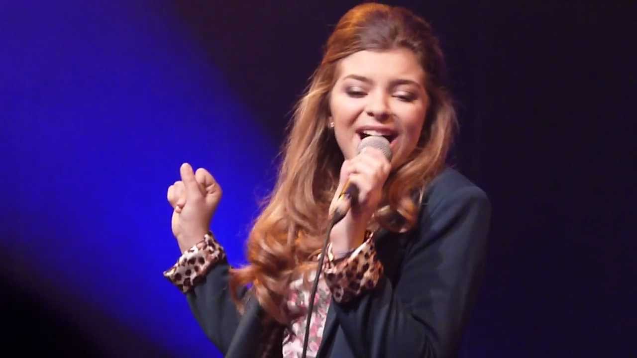Caroline Costa - Ti Amo (Showcase Paris)