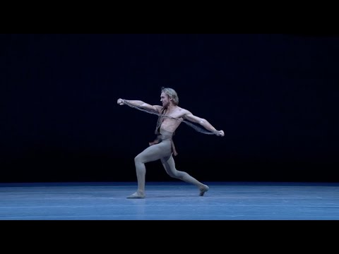 SPARTACUS - Bolshoi Ballet in cinema/Ballet du Bolchoï au cinéma | Spartacus' variation (act I)