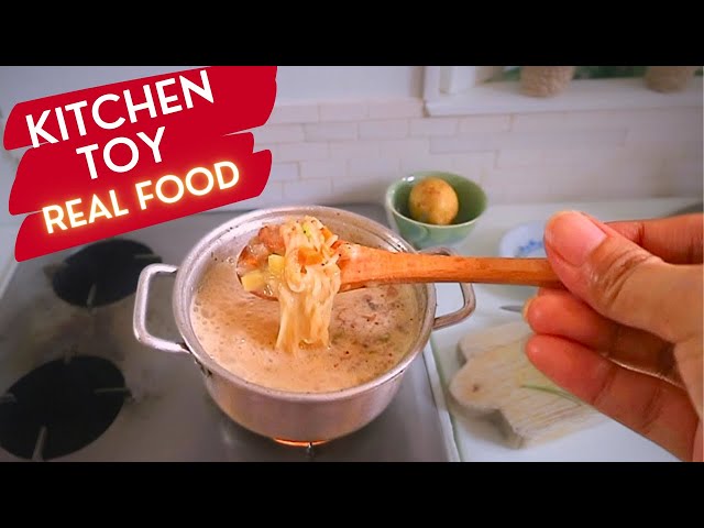 ASMR Chicken NOODLE Soup  MINI COOKING [ Mini KITCHEN TOY SET ]  ของเล่นในครัว brinquedo de cozinha 