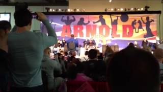 2013 Arnold Classic hummer tire dead lift
