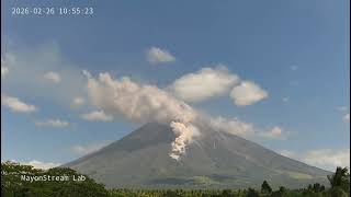 LOOK: Mayon Volcano Pyroclastic Flow (PDC) | 7-Minute "Uson" Event - Feb 26, 2026