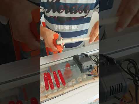 مقص تقليم كهربائي وسكين تطعيم سويسري إتصل بالجزائر 0665679643